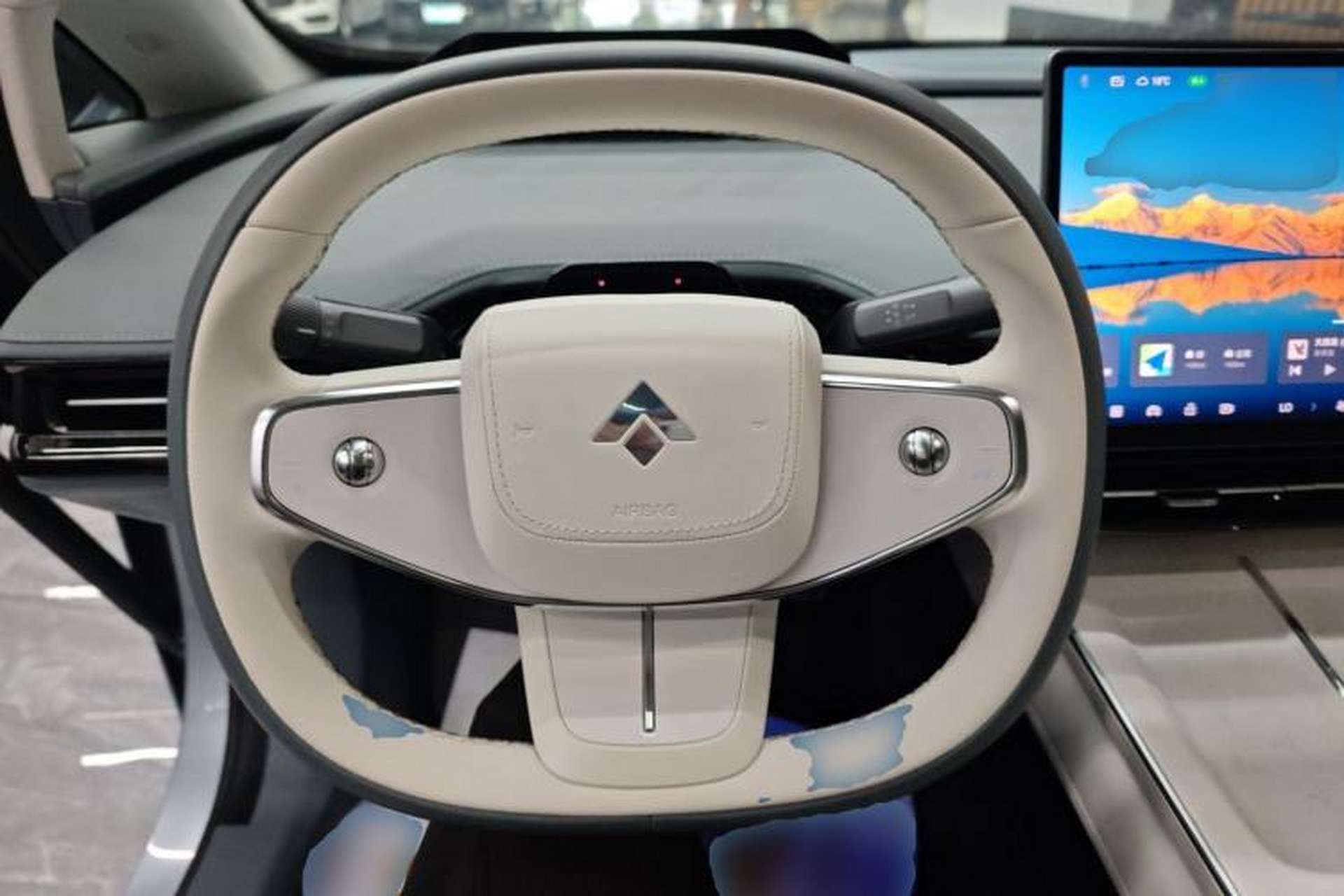 Used Hyptec GT 2023 710 Rear-Drive Supercharge Max Edition Steering Wheel