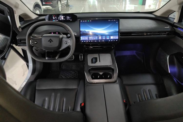 Used Hyptec GT 2023 560 Rear-Drive Seven-Wing Edition Center Console