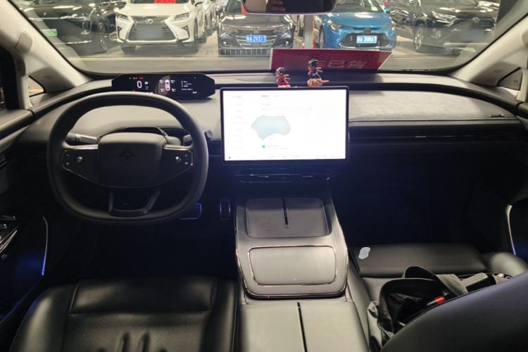 Used Hyptec GT 2023 710 Rear-Drive Ultra-Charging Version Center Console