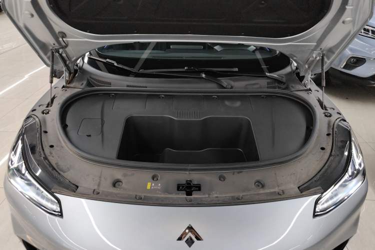 Used Hyptec GT 2023 560 Rear-Drive Seven-Wing Edition Engine Bay