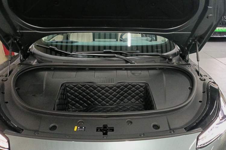 Used Hyptec GT 2023 560 Rear-Drive Seven-Wing Edition Engine Bay