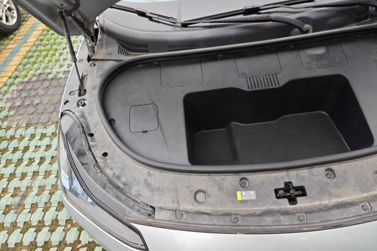 Used Hyptec GT 2023 710 Rear-Drive Ultra-Charging Version Engine Bay Right