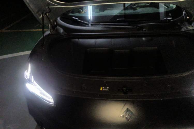 Used Hyptec GT 2023 710 Rear-Drive Ultra-Charging Version Engine Bay Right