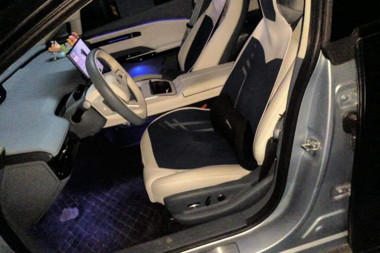 Used Hyptec GT 2023 710 Rear-Drive Ultra-Charging Version Left Front Seat