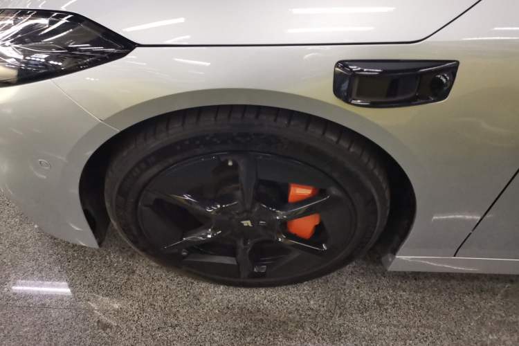 Used Hyptec GT 2023 710 Rear-Drive Supercharge Max Edition Left Front Wheel Hub