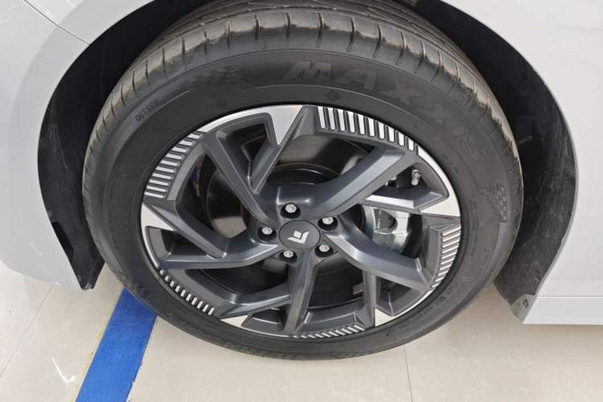 Used Hyptec GT 2023 560 Rear-Drive Seven-Wing Edition Left Front Wheel Hub
