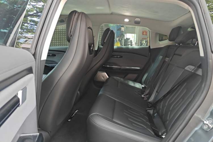 Used Hyptec GT 2023 560 Rear-Drive Tech Edition Left Rear Seat