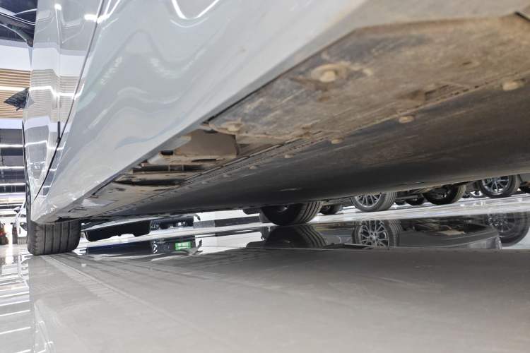 Used Hyptec GT 2023 560 Rear-Drive Seven-Wing Edition Left Side Sill