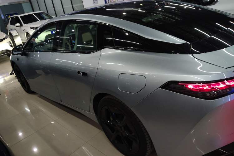 Used Hyptec GT 2023 560 Rear-Drive Seven-Wing Edition Left Side