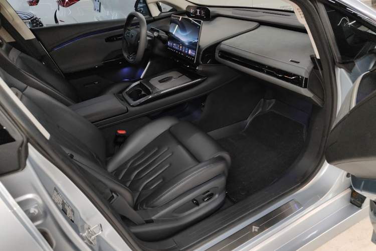 Used Hyptec GT 2023 560 Rear-Drive Seven-Wing Edition Right Front Seat