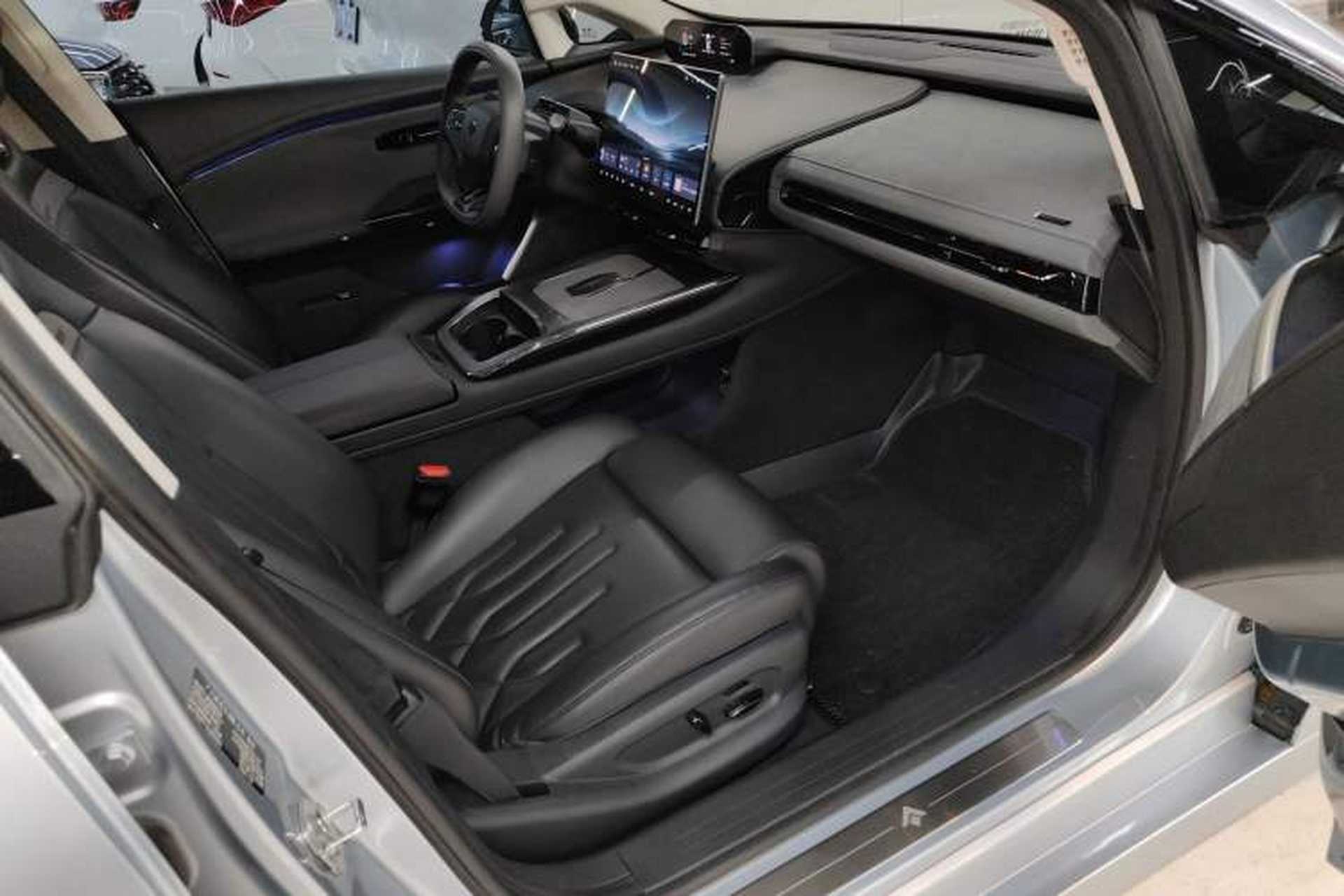 Used Hyptec GT 2023 560 Rear-Drive Seven-Wing Edition Right Front Seat