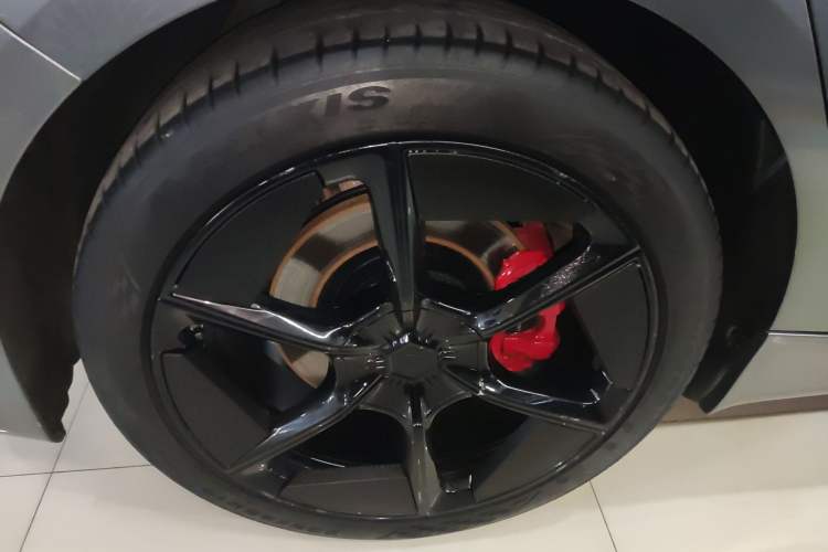 Used Hyptec GT 2023 560 Rear-Drive Seven-Wing Edition Right Rear Wheel Hub