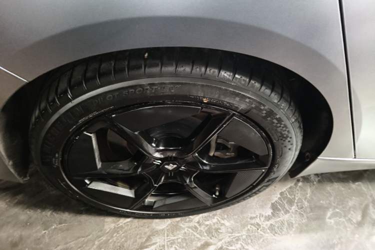 Used Hyptec GT 2023 710 Rear-Drive Ultra-Charging Version Right Rear Wheel Hub