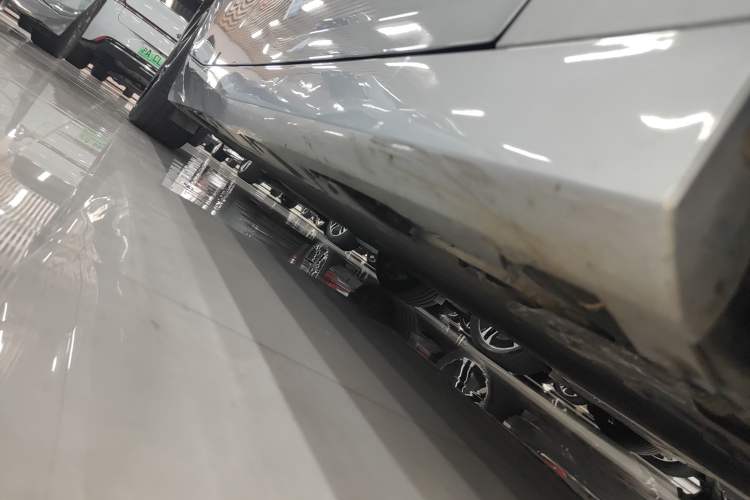 Used Hyptec GT 2023 Rear-Drive Ultra-Charging 7-Wing Edition Right Side Sill