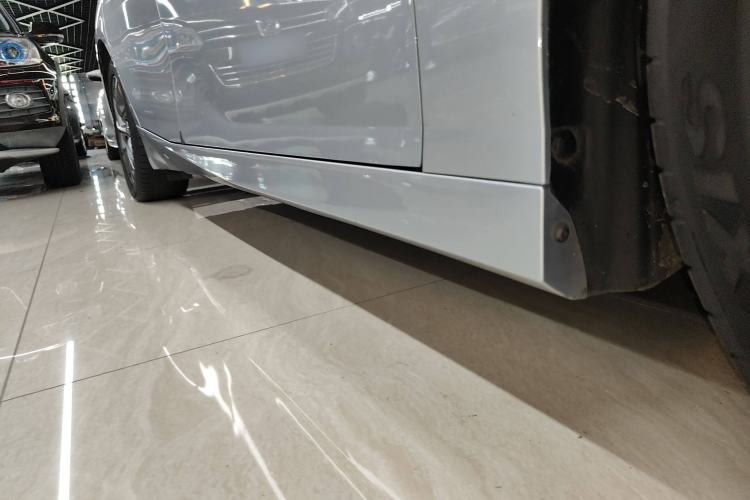 Used Hyptec GT 2023 560 Rear-Drive Seven-Wing Edition Right Side Sill