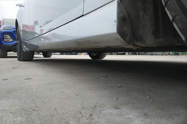 Used Hyptec GT 2023 600 Rear-Drive Charging & Swapping Version Right Side Sill