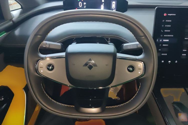 Used Hyptec GT 2023 560 Rear-Drive Seven-Wing Edition Steering Wheel