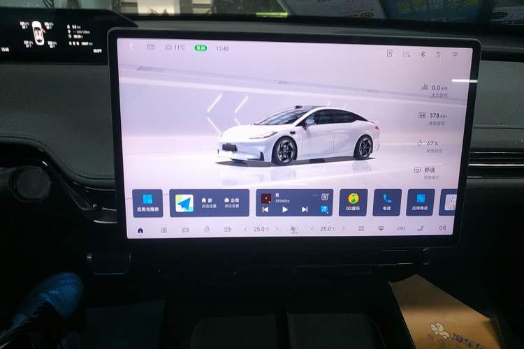 Used Hyptec GT 2023 560 Rear-Drive Seven-Wing Edition Audio And AC Panel