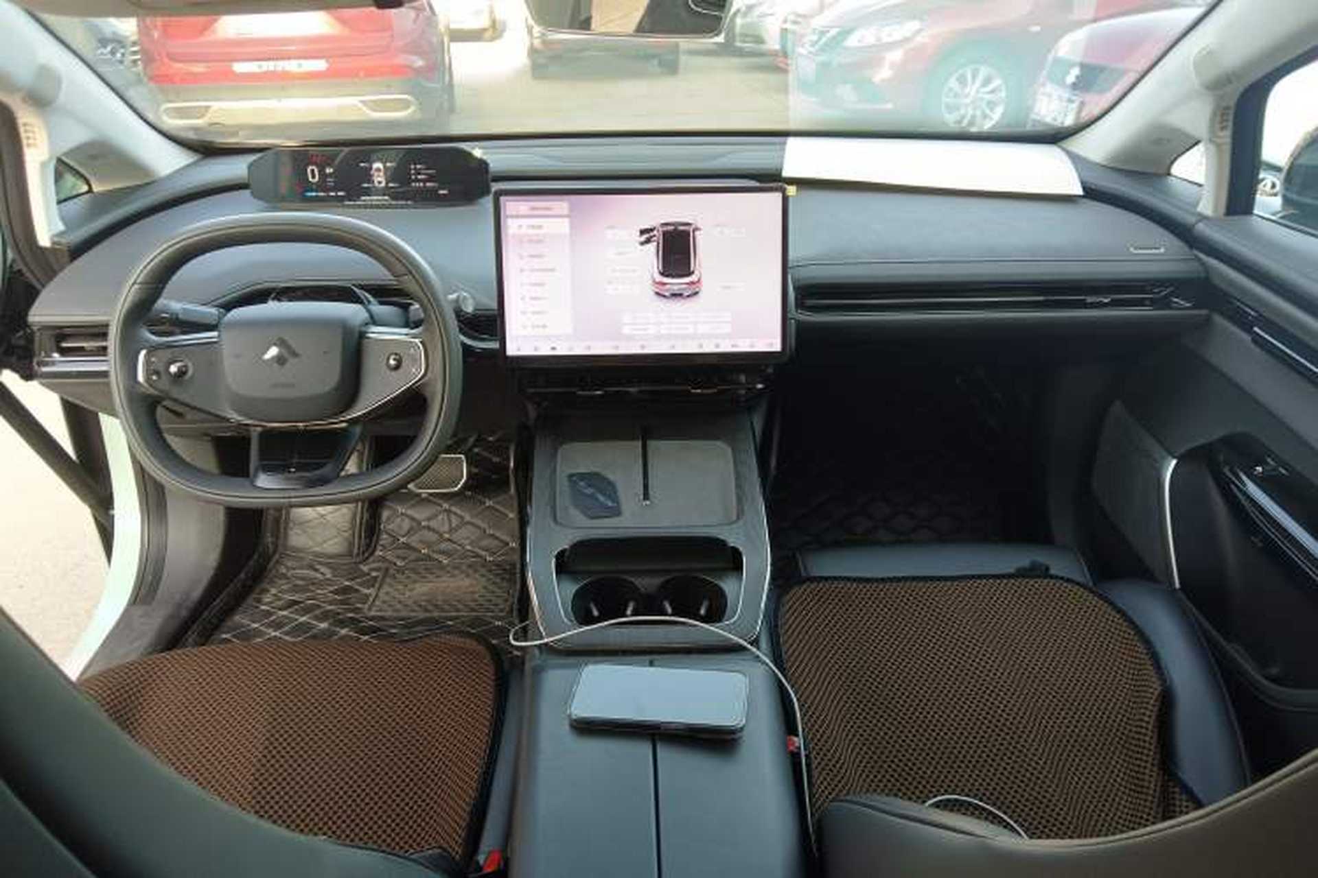 Used Hyptec GT 2023 560 Rear-Drive Seven-Wing Edition Center Console