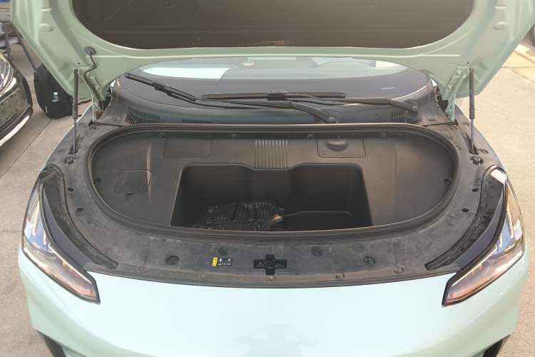 Used Hyptec GT 2023 560 Rear-Drive Seven-Wing Edition Engine Bay