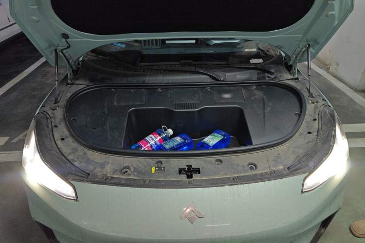 Used Hyptec GT 2023 560 Rear-Drive Seven-Wing Edition Engine Bay