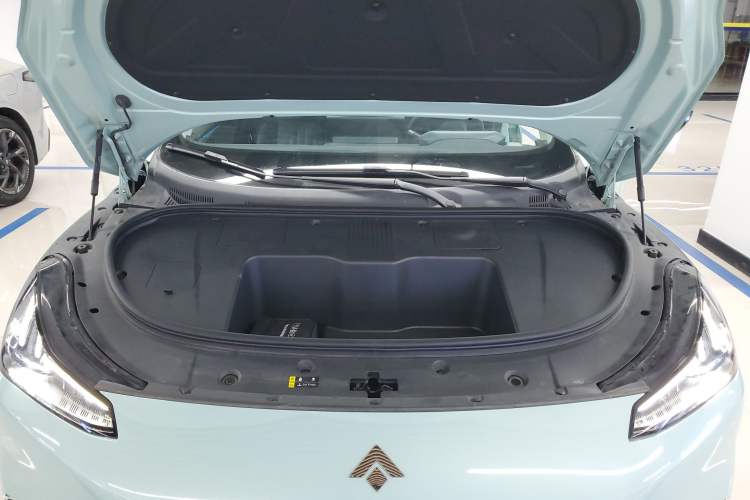 Used Hyptec GT 2023 560 Rear-Drive Seven-Wing Edition Engine Bay