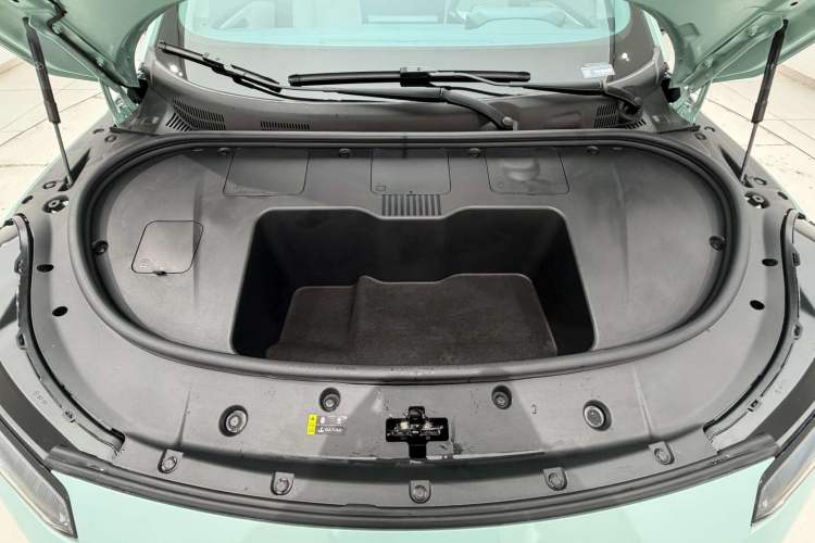 Used Hyptec GT 2023 710 Rear-Drive Supercharge Max Edition Engine Bay
