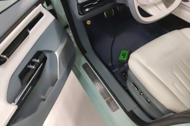 Used Hyptec GT 2023 710 Rear-Drive Pro Supercharge Edition Interior 3