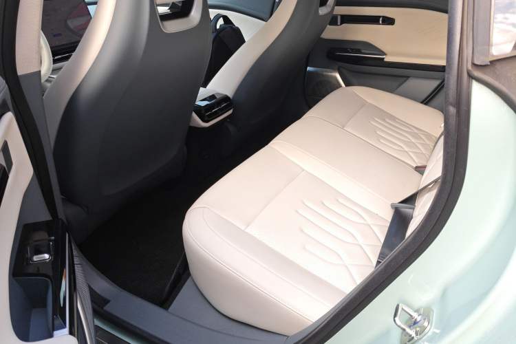 Used Hyptec GT 2023 560 Rear-Drive Tech Edition Interior 4