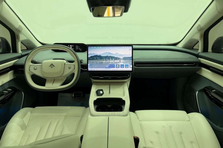 Used Hyptec GT 2023 710 Rear-Drive Supercharge Max Edition Interior 4