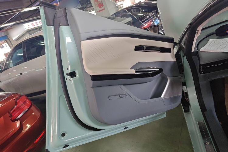 Used Hyptec GT 2023 560 Rear-Drive Seven-Wing Edition Interior 7