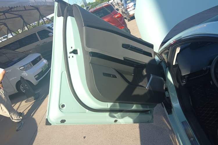 Used Hyptec GT 2023 560 Rear-Drive Seven-Wing Edition Left Front Door Interior