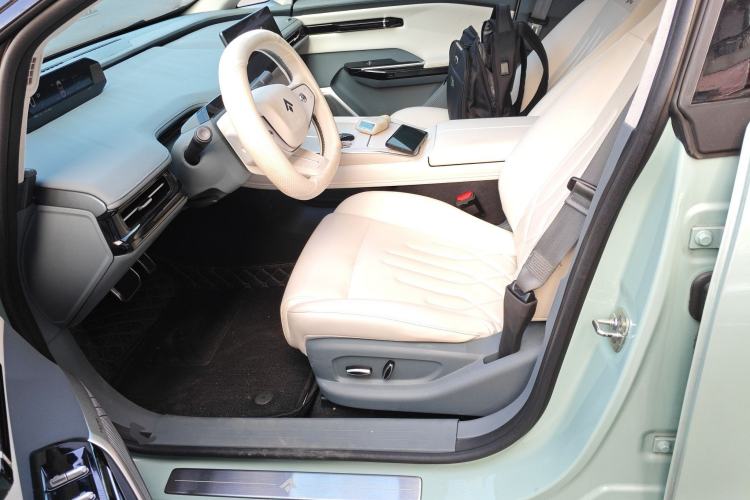 Used Hyptec GT 2023 560 Rear-Drive Tech Edition Left Front Seat