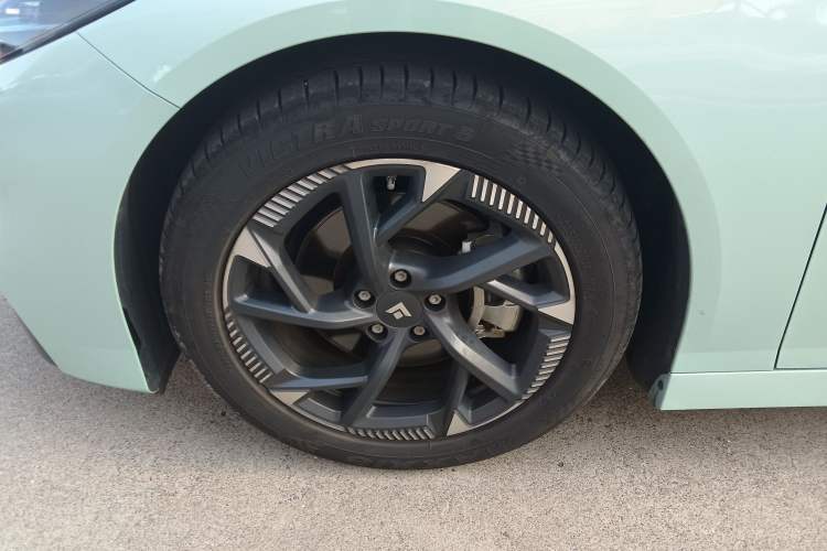 Used Hyptec GT 2023 560 Rear-Drive Seven-Wing Edition Left Front Wheel Hub