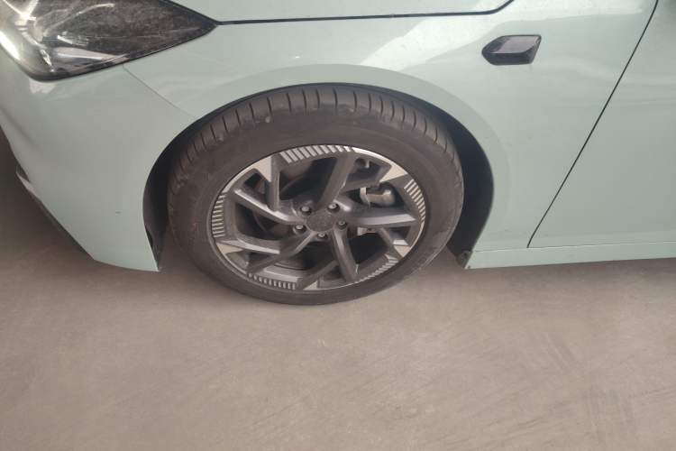 Used Hyptec GT 2023 560 Rear-Drive Seven-Wing Edition Left Front Wheel Hub
