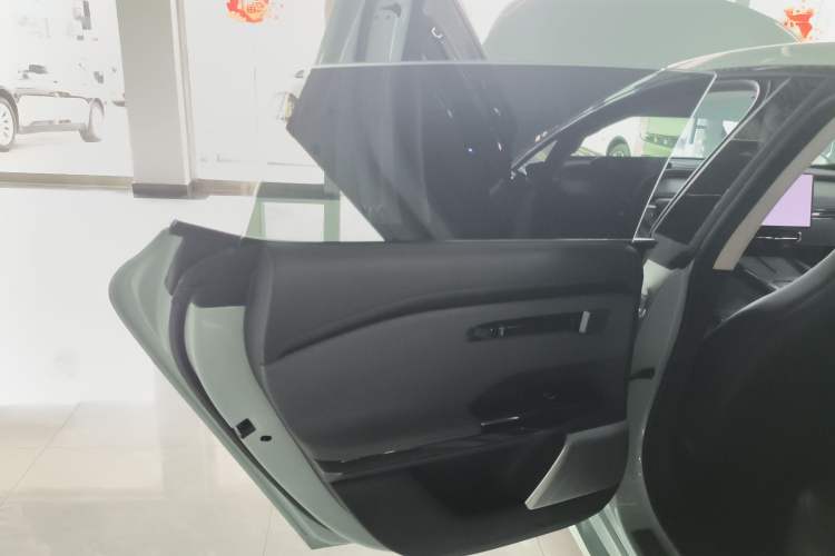 Used Hyptec GT 2023 560 Rear-Drive Seven-Wing Edition Left Rear Door Interior