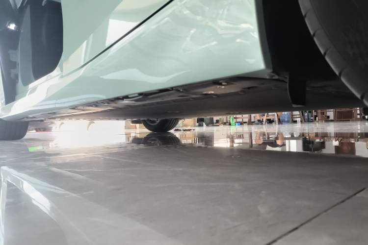 Used Hyptec GT 2023 560 Rear-Drive Seven-Wing Edition Left Side Sill