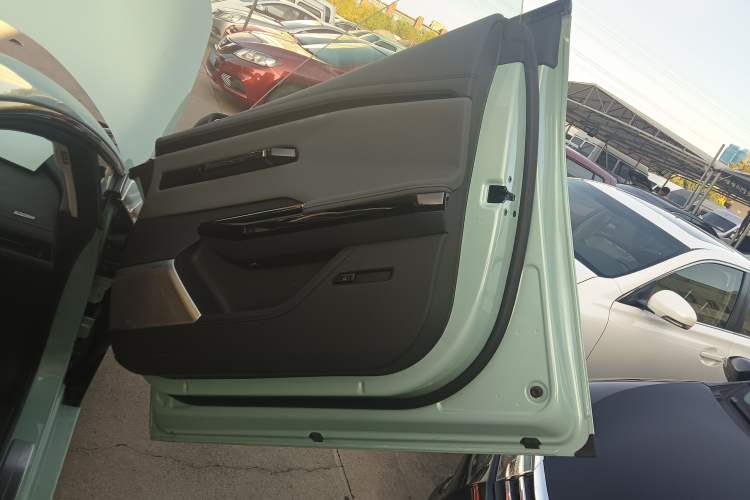 Used Hyptec GT 2023 560 Rear-Drive Seven-Wing Edition Right Front Door Interior