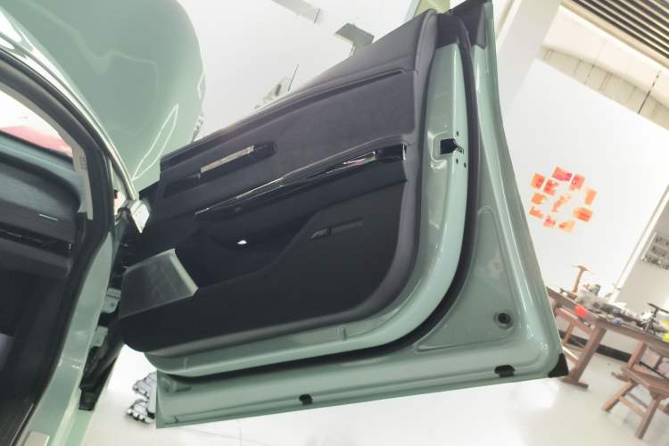 Used Hyptec GT 2023 560 Rear-Drive Seven-Wing Edition Right Front Door Interior
