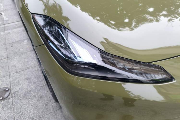 Used Hyptec GT 2023 560 Rear-Drive Tech Edition Right Front Headlight