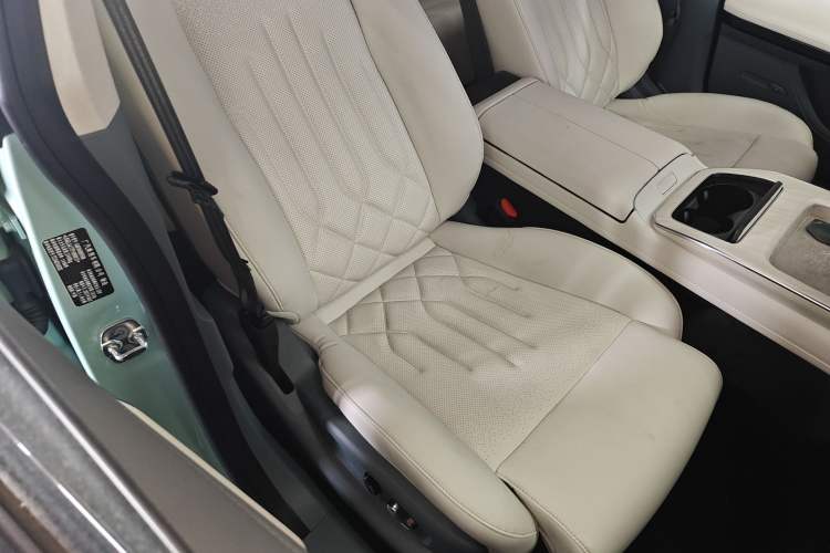 Used Hyptec GT 2023 560 Rear-Drive Seven-Wing Edition Right Front Seat