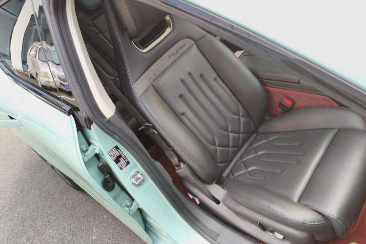 Used Hyptec GT 2023 560 Rear-Drive Seven-Wing Edition Right Front Seat