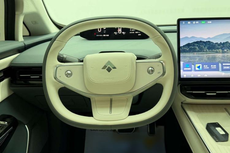 Used Hyptec GT 2023 710 Rear-Drive Supercharge Max Edition Steering Wheel