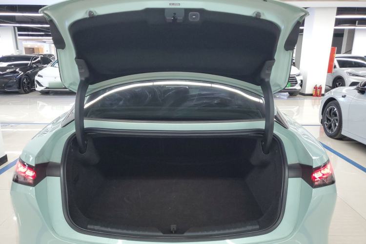Used Hyptec GT 2023 560 Rear-Drive Seven-Wing Edition Trunk