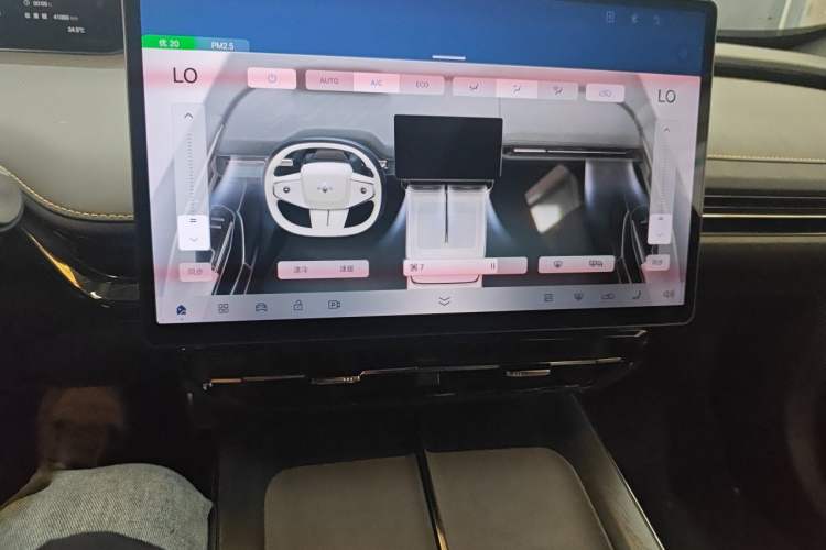 Used Hyptec GT 2023 710 Rear-Drive Supercharge Max Edition Audio And AC Panel