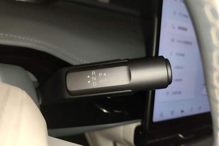 Used Hyptec GT 2023 710 Rear-Drive Supercharge Max Edition Gear Lever
