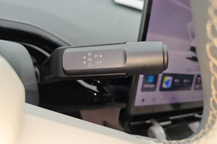 Used Hyptec GT 2023 710 Rear-Drive Supercharge Max Edition Gear Lever