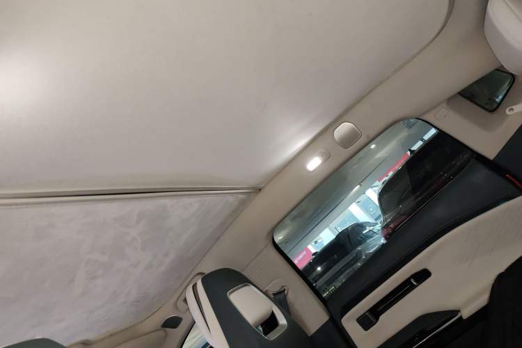 Used Hyptec GT 2023 710 Rear-Drive Supercharge Max Edition Headliner