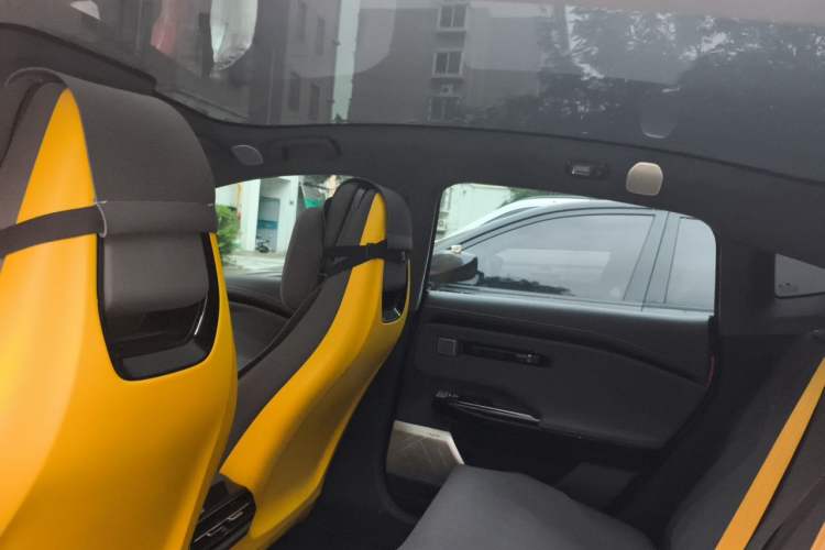 Used Hyptec GT 2023 710 Rear-Drive Supercharge Max Edition Headliner