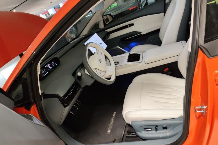 Used Hyptec GT 2023 710 Rear-Drive Supercharge Max Edition Left Front Seat